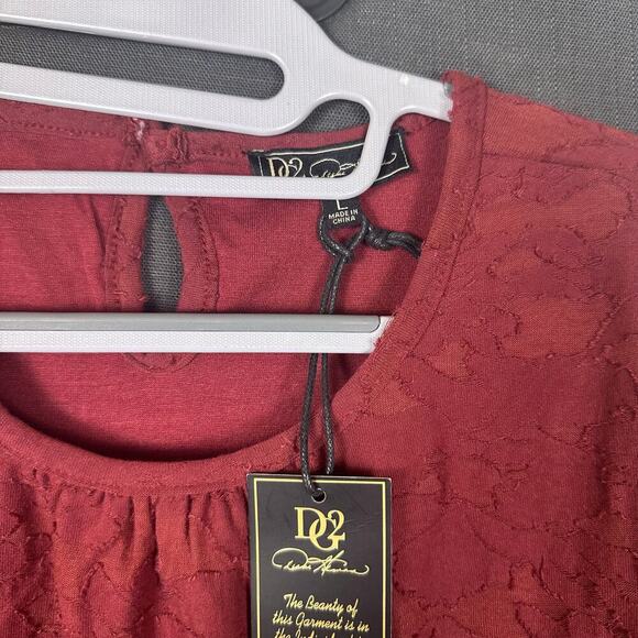 DG2- Women Beautiful shirt Size Large - Picture 2 of 6